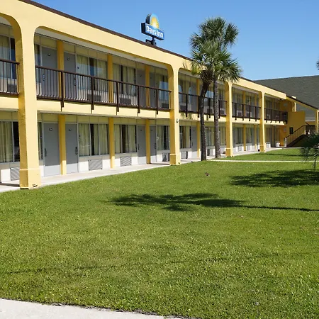 Days Inn By Wyndham Lake City I-75-3